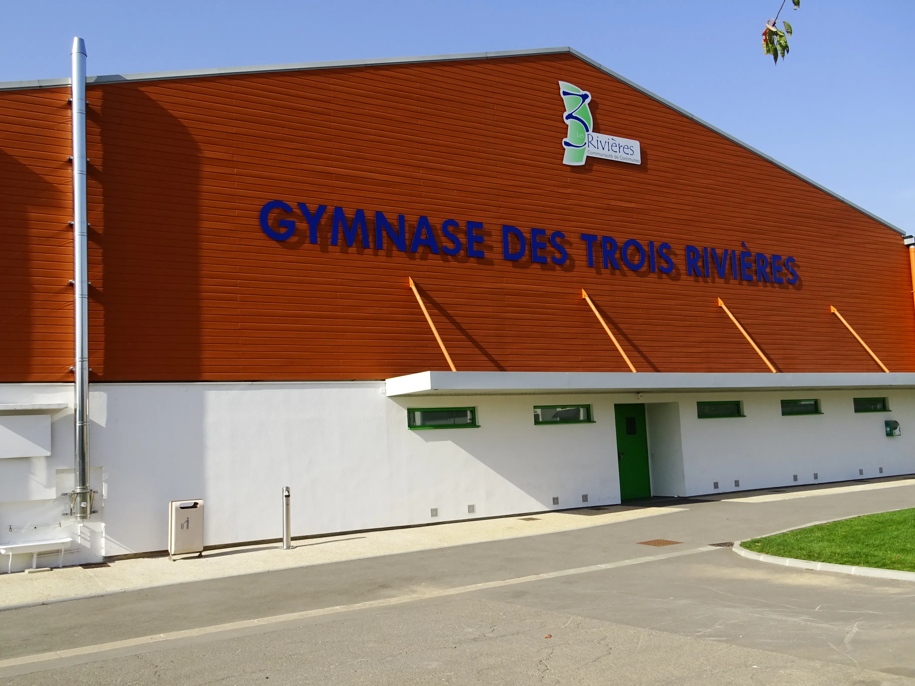 Gymnase des Trois Rivières à Cloyes-les-Trois-Rivières